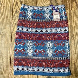 Chelsea & Violet Pencil Skirt NWT $78 Medium